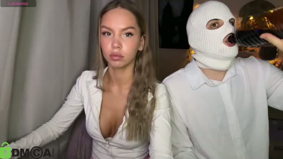 sweet_dreamsss_ Adult Chat August 29, 2026