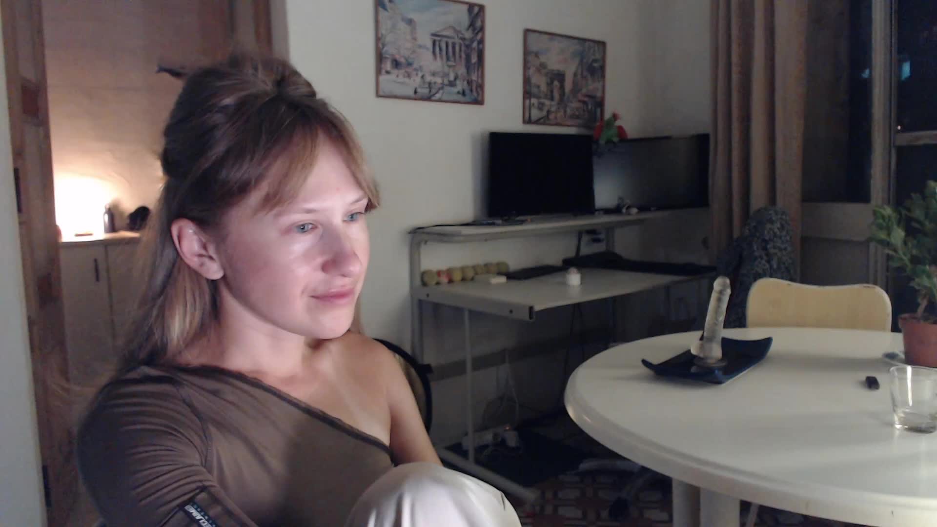 lilcumminfox Adult Chat August 29, 2026