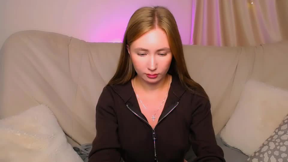 ellycolins_ Adult Chat August 30, 2026