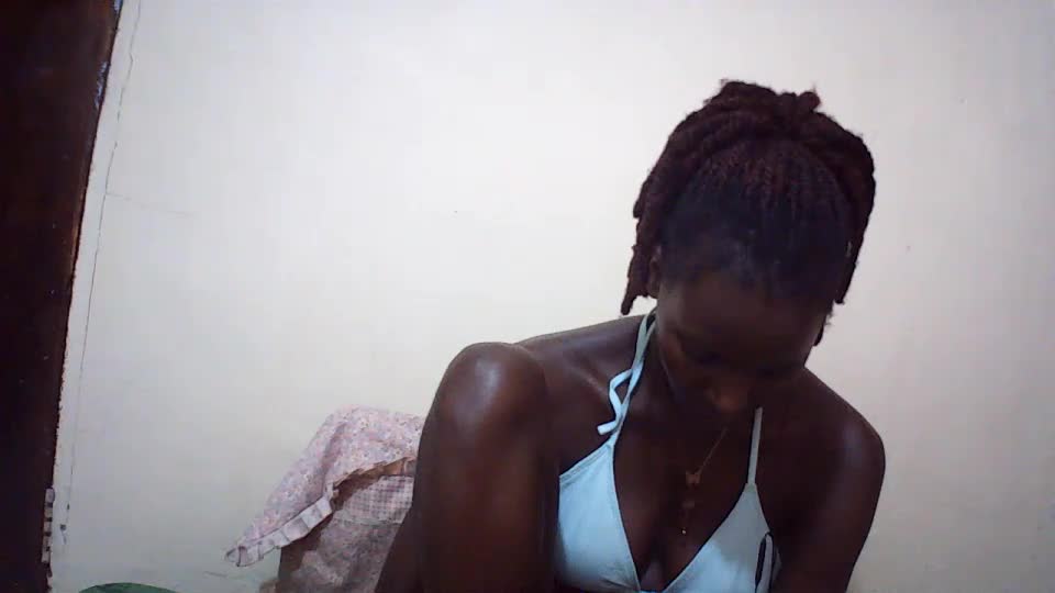 queen_0012 Adult Chat August 30, 2026