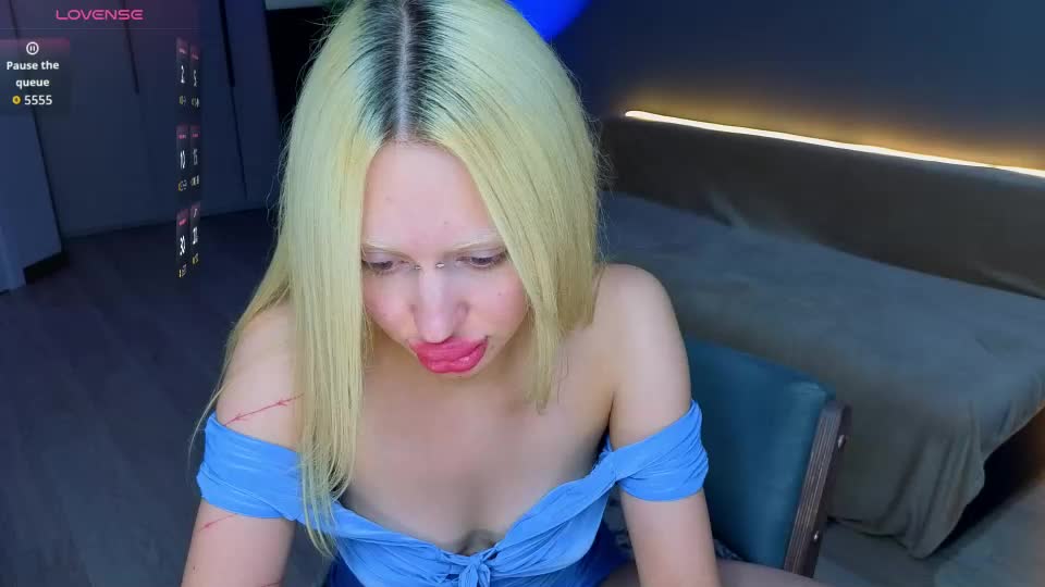 luna_beverly Adult Chat August 30, 2026