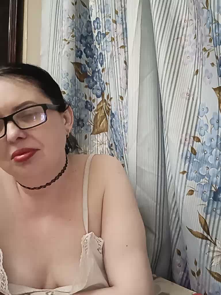 Anna-Gold3 Adult Chat August 30, 2026
