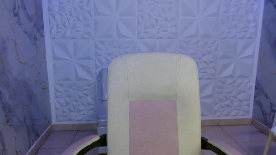 naomis_36 Adult Chat August 30, 2026