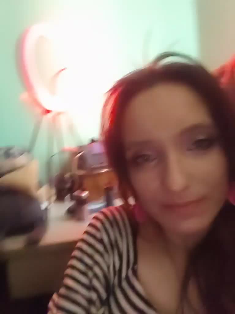 ivvikkilove1994 Adult Chat August 30, 2026