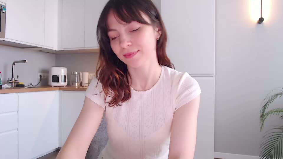 bonjourlabelle Adult Chat August 30, 2026