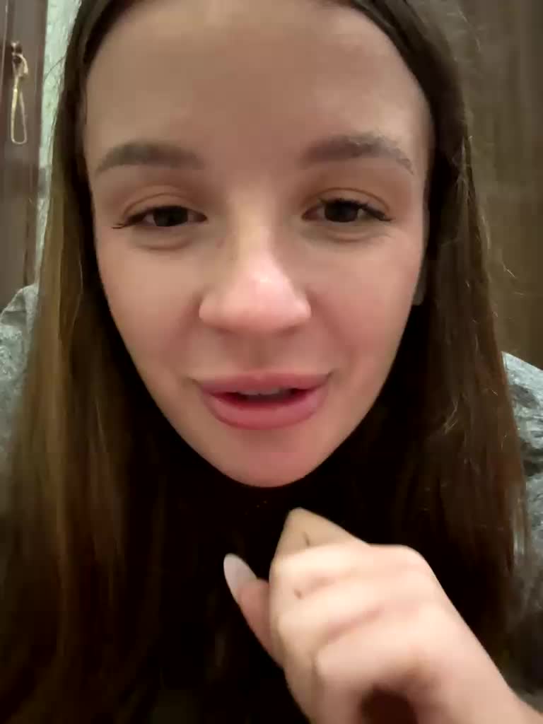 Rosalinelov Adult Chat August 30, 2026