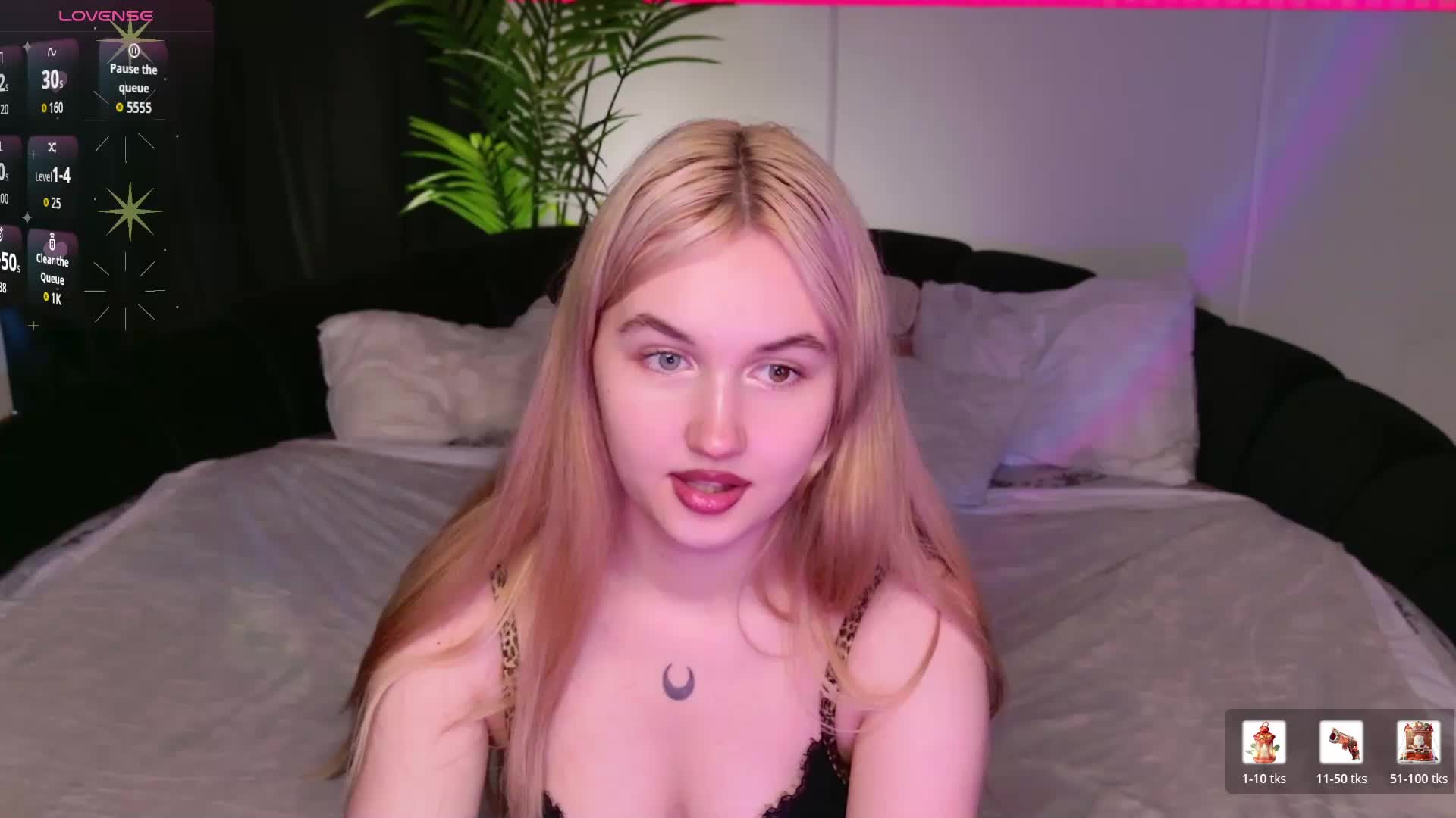 LillyEyess Adult Chat August 30, 2026