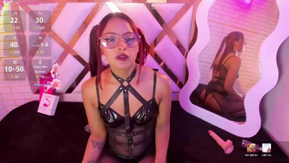 mia_petite18 Adult Chat August 30, 2026