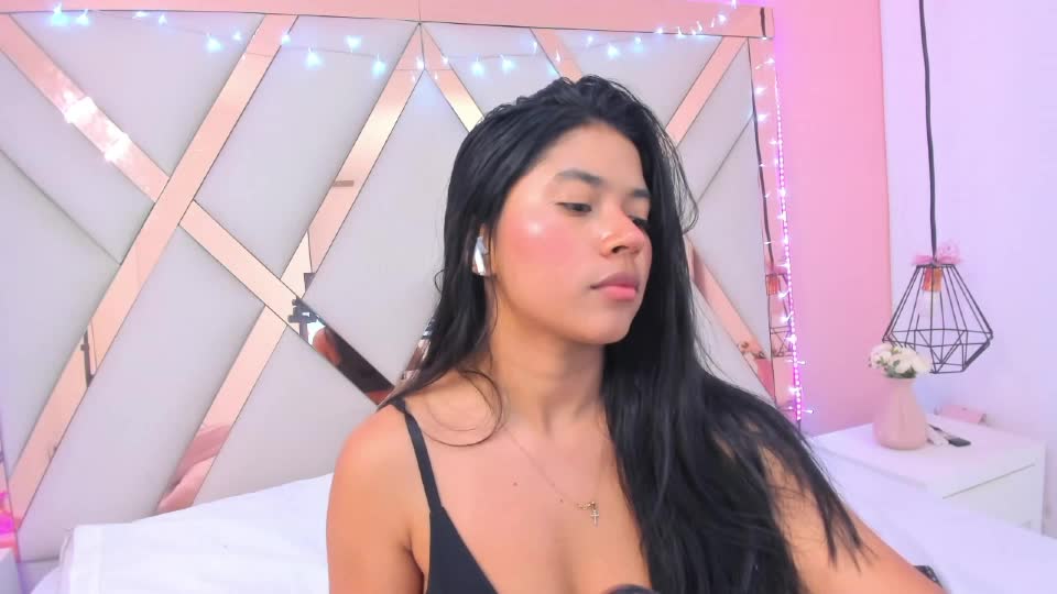 samantaa_shy Adult Chat August 30, 2026