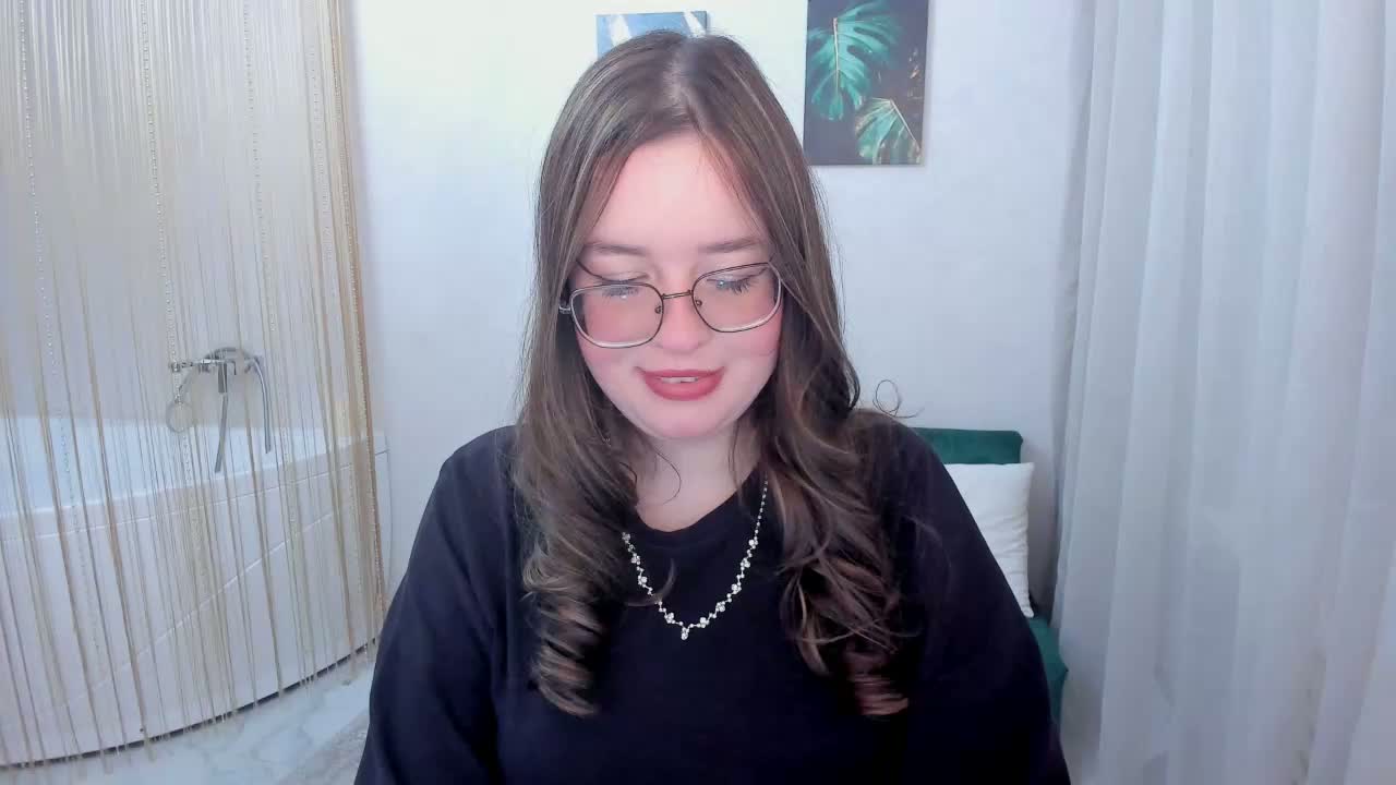 HoneyGlow Adult Chat August 31, 2026