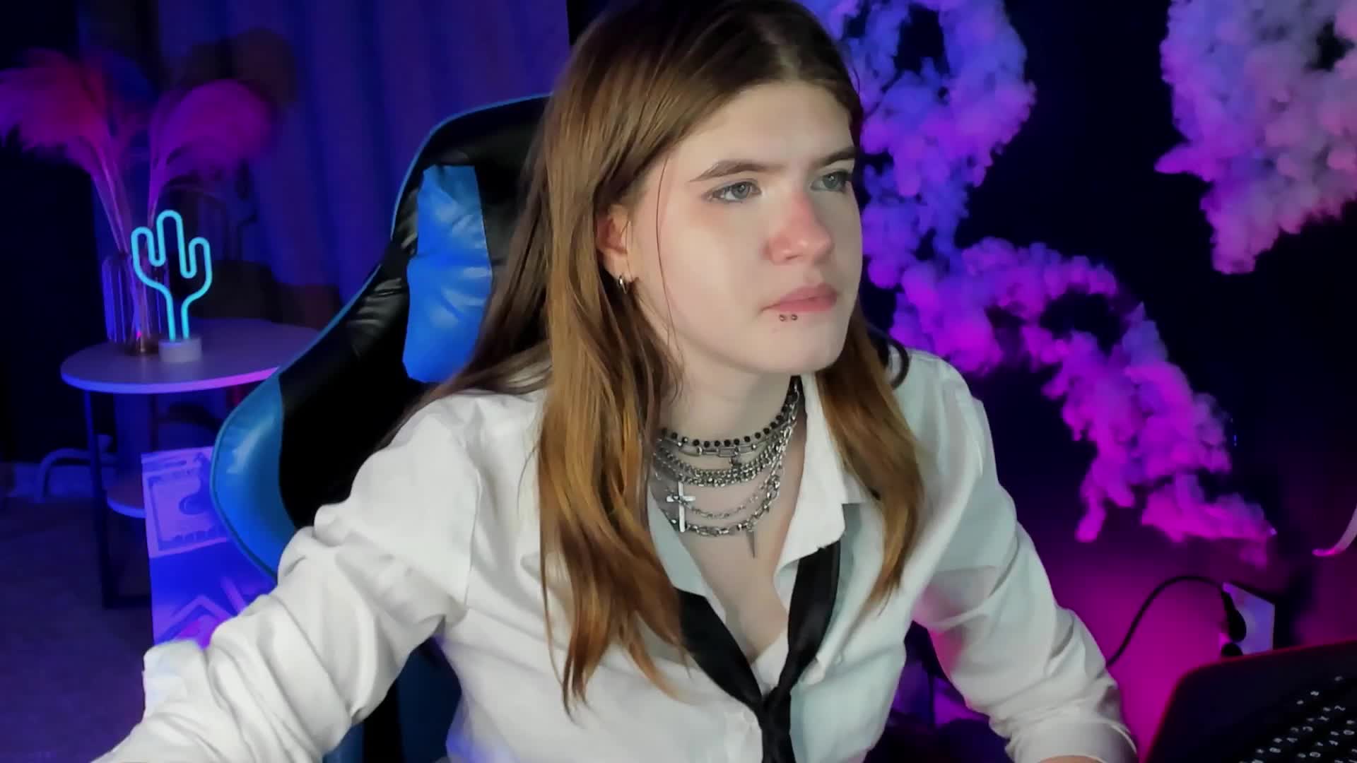 AngelinaLing Adult Chat August 31, 2026