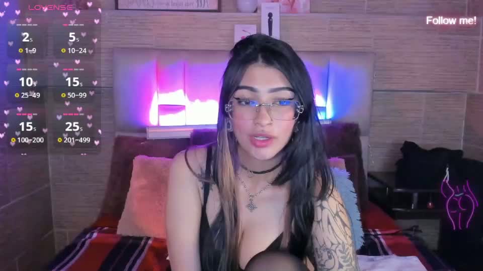 mia_smoke_ Adult Chat August 30, 2026