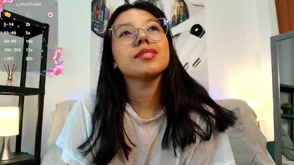 luna_ferrer10 Adult Chat August 30, 2026