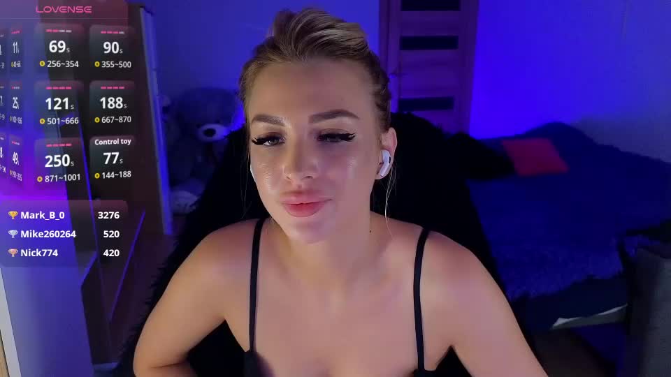 milanafox_ Adult Chat August 31, 2026