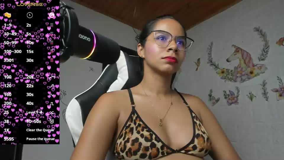 alisson_hoffman05 Adult Chat August 31, 2026