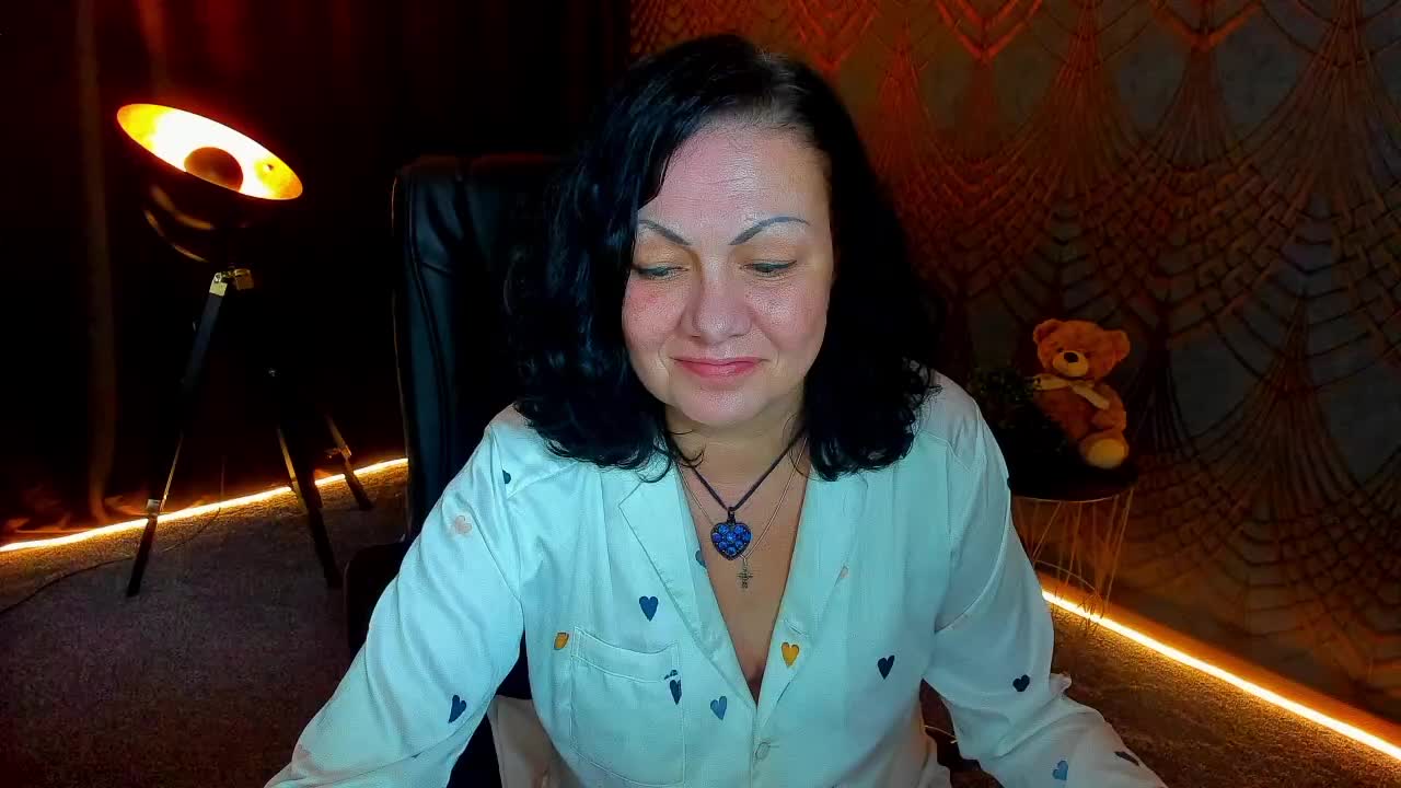 IrissMoon Adult Chat August 31, 2026