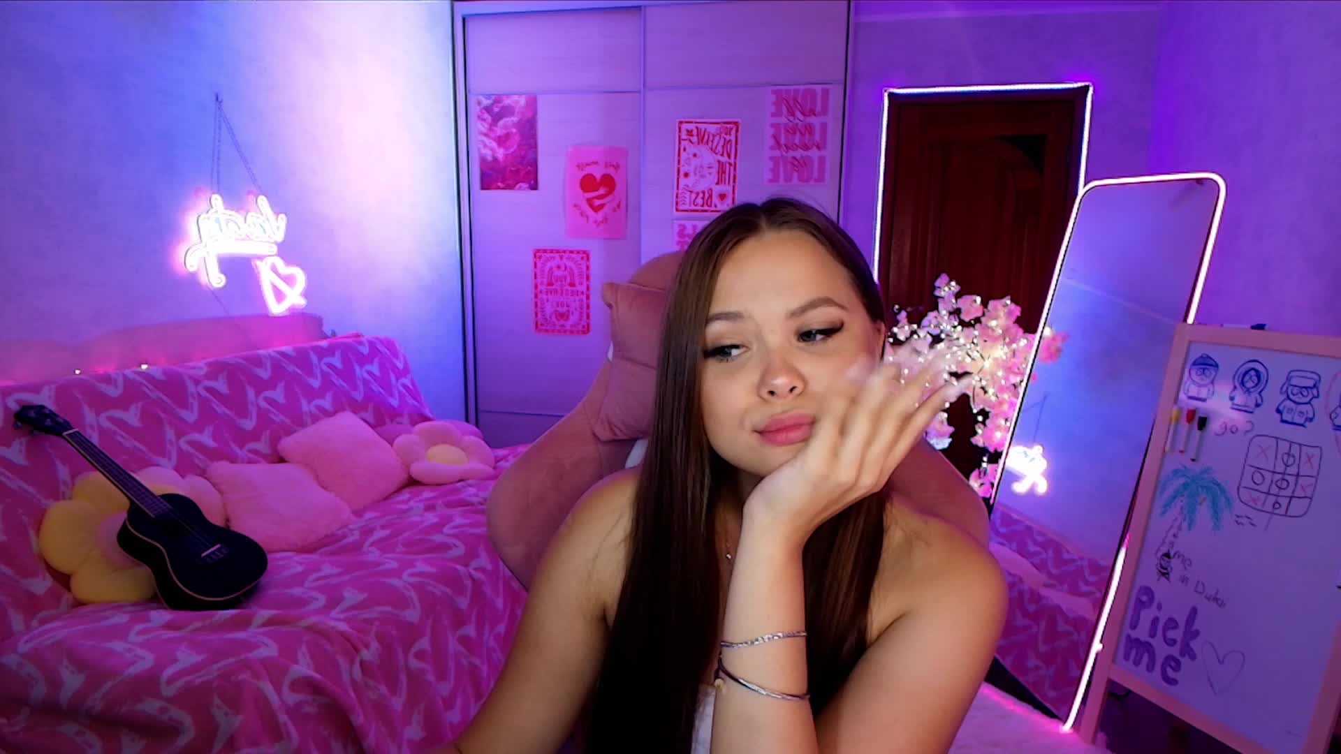 kirakiralove09 Adult Chat August 31, 2026