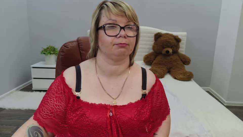 bonnnyboobsy Adult Chat August 31, 2026