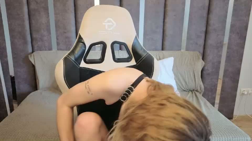 hollyy_pollyyyy Adult Chat August 31, 2026