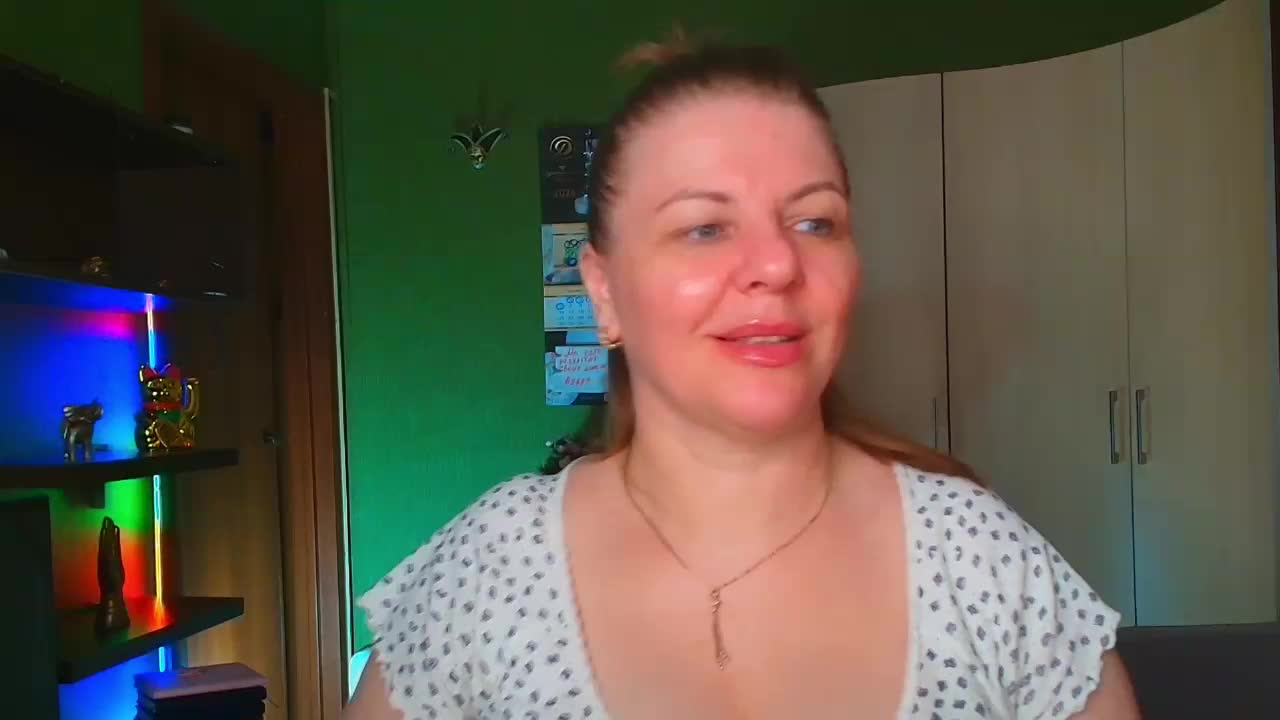 Veronika_Gold Adult Chat August 31, 2026
