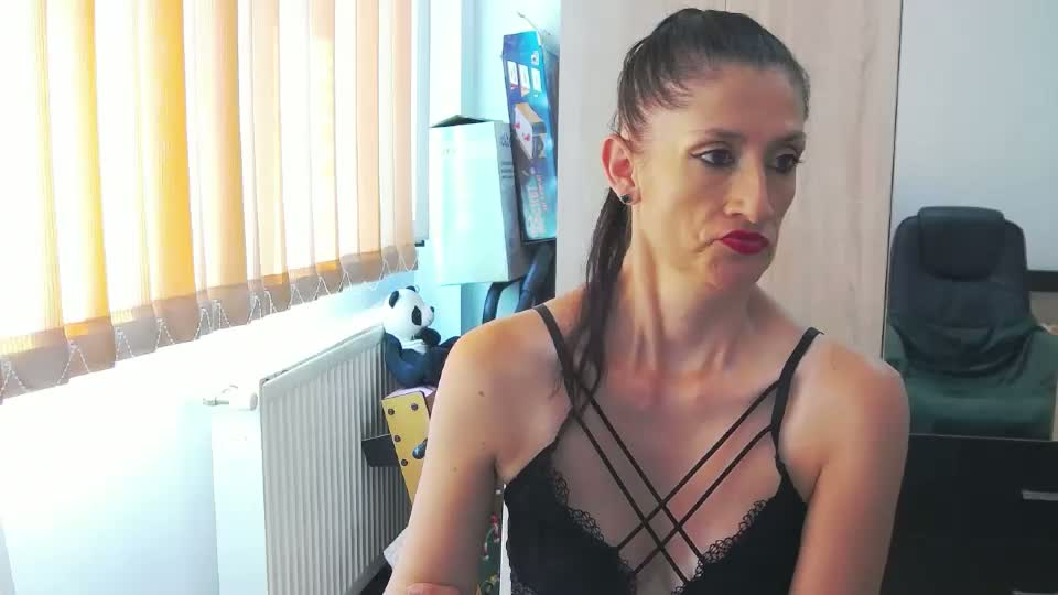 sexybeeaa Adult Chat September 1, 2026