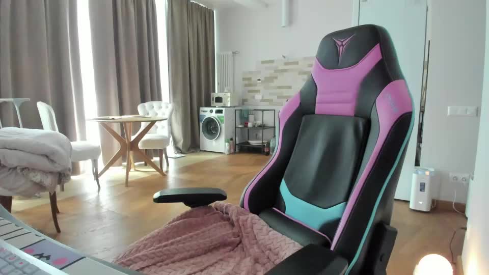 oksanafedorova Adult Chat August 31, 2026