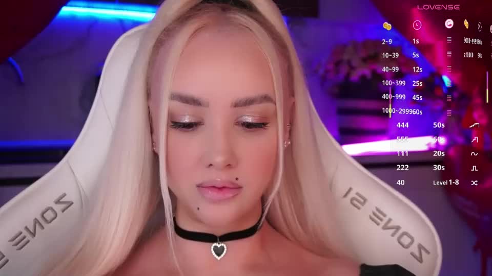 blond_diamond Adult Chat September 1, 2026