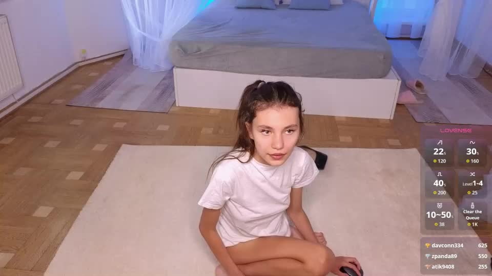 little__lunaa Adult Chat August 31, 2026
