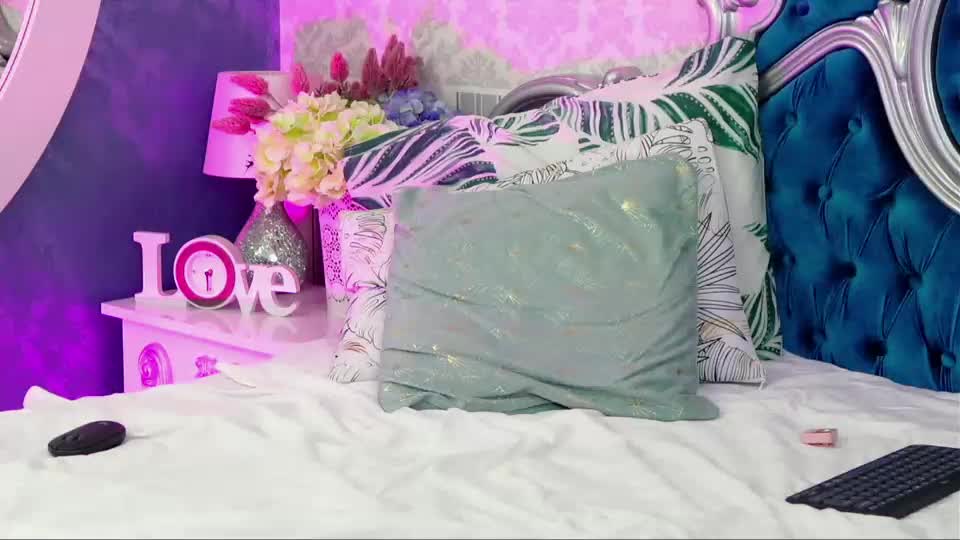 abby_moonx Adult Chat September 1, 2026