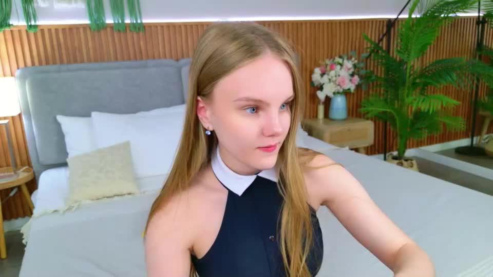 lili_lohan Adult Chat September 1, 2026