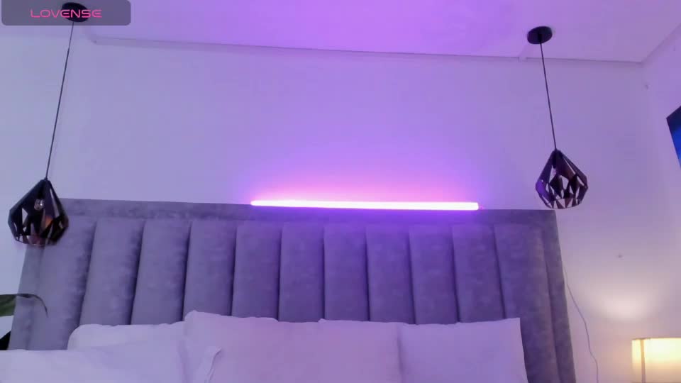 bella13_ Adult Chat September 1, 2026