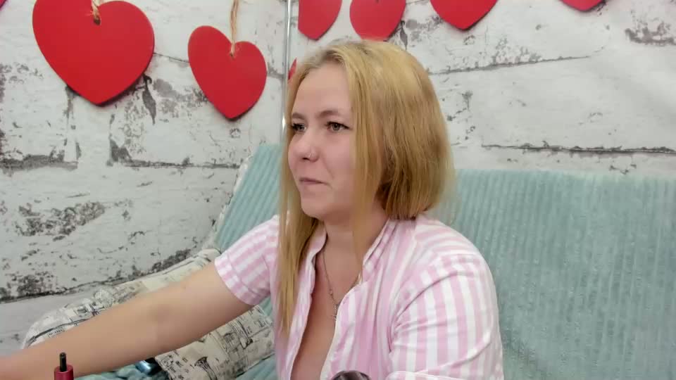 dear_hollyy Adult Chat September 1, 2026