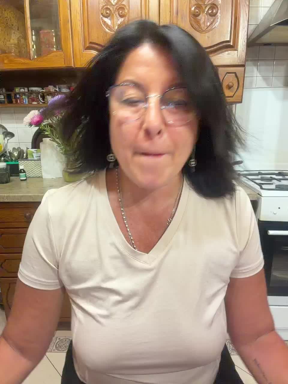 Fiona7 Adult Chat September 1, 2026