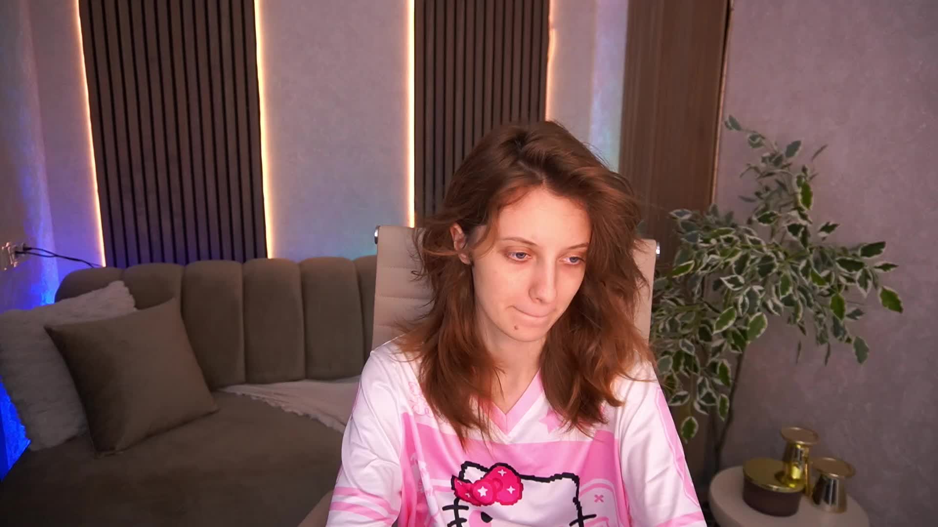 CuteeFoxy Adult Chat September 1, 2026