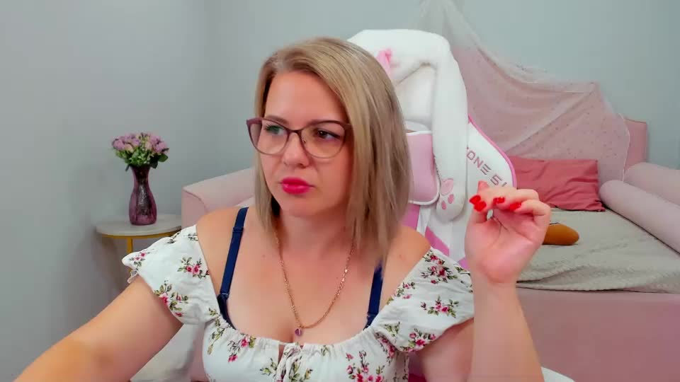 adeleravelle Adult Chat September 2, 2026