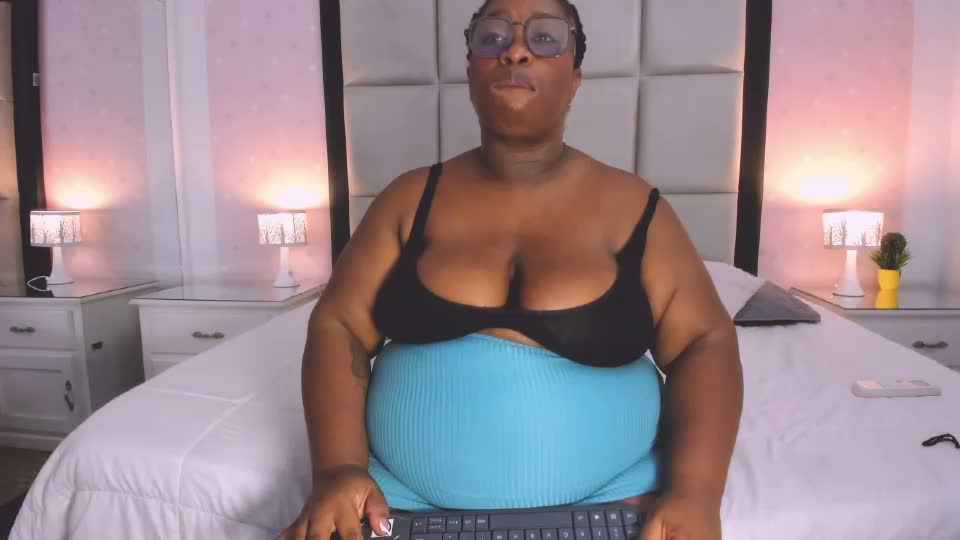 treisyvixen Adult Chat September 2, 2026
