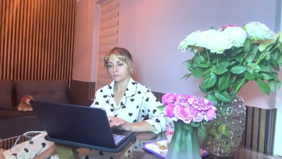 crystalfever_ Adult Chat September 2, 2026