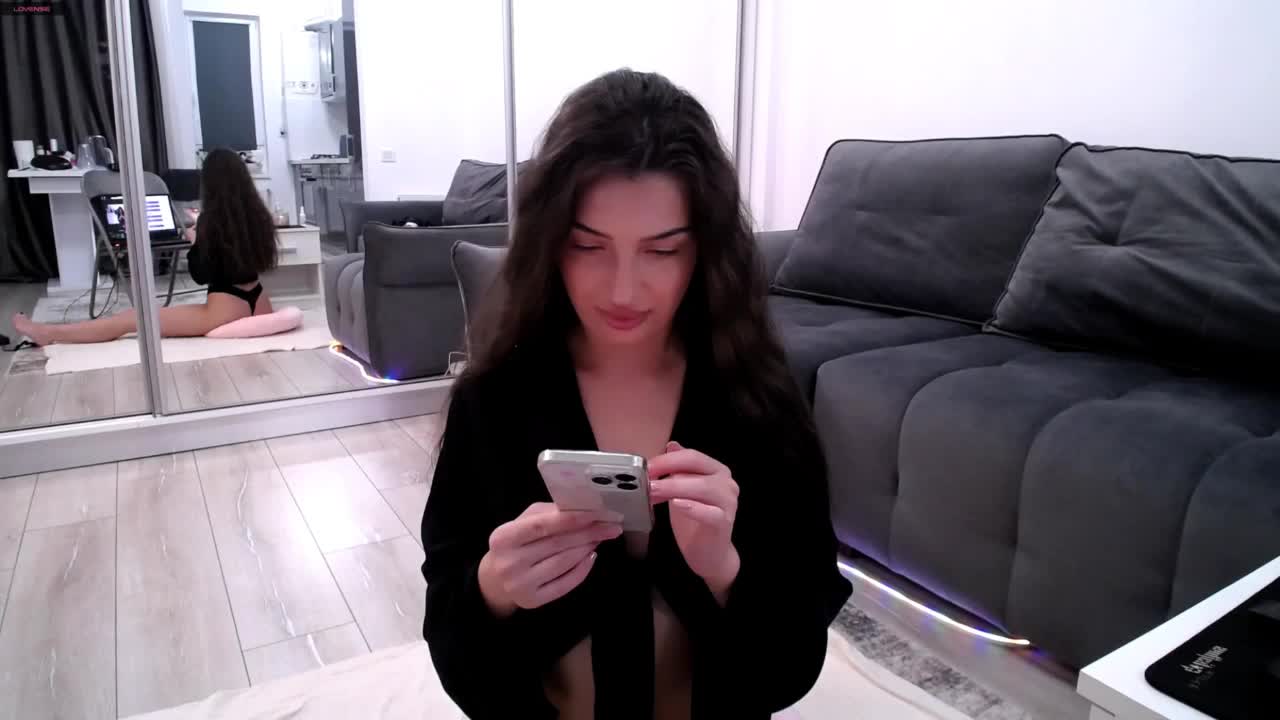 LauraBess Adult Chat September 3, 2026
