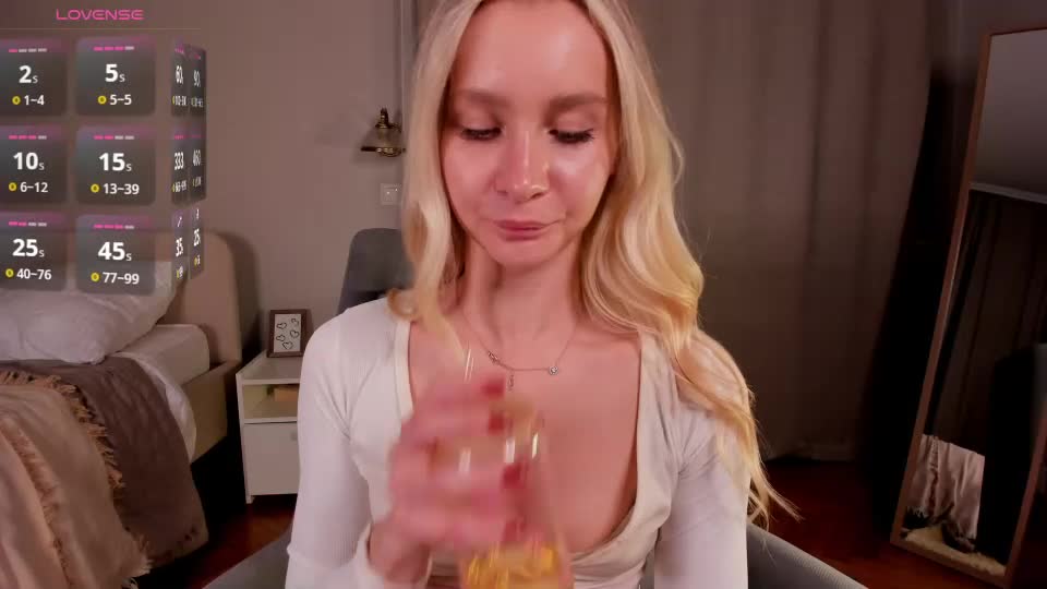 meganhenns Adult Chat September 3, 2026
