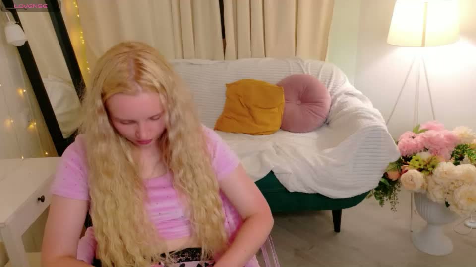 tinasiner Adult Chat September 3, 2026