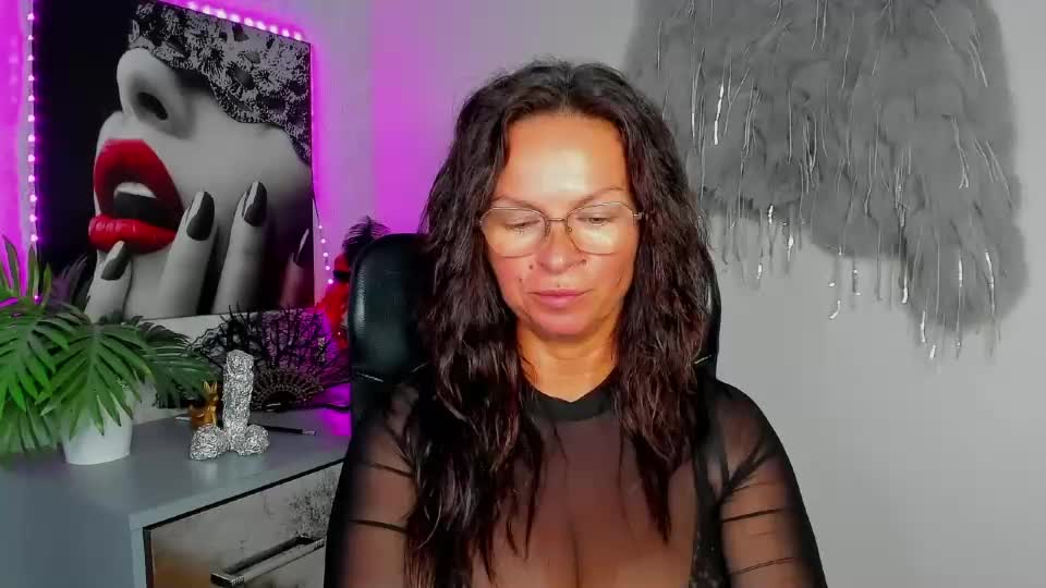 helen_79 Adult Chat September 3, 2026