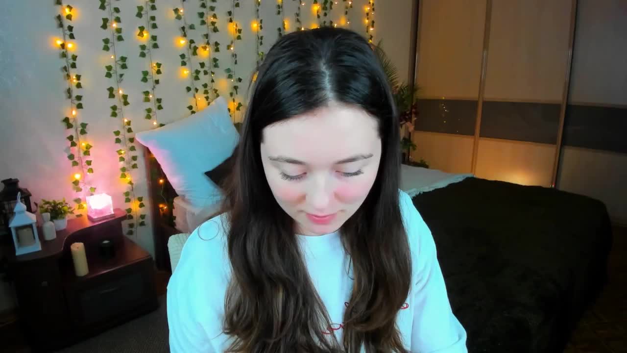 AlluringLookk Adult Chat September 4, 2026