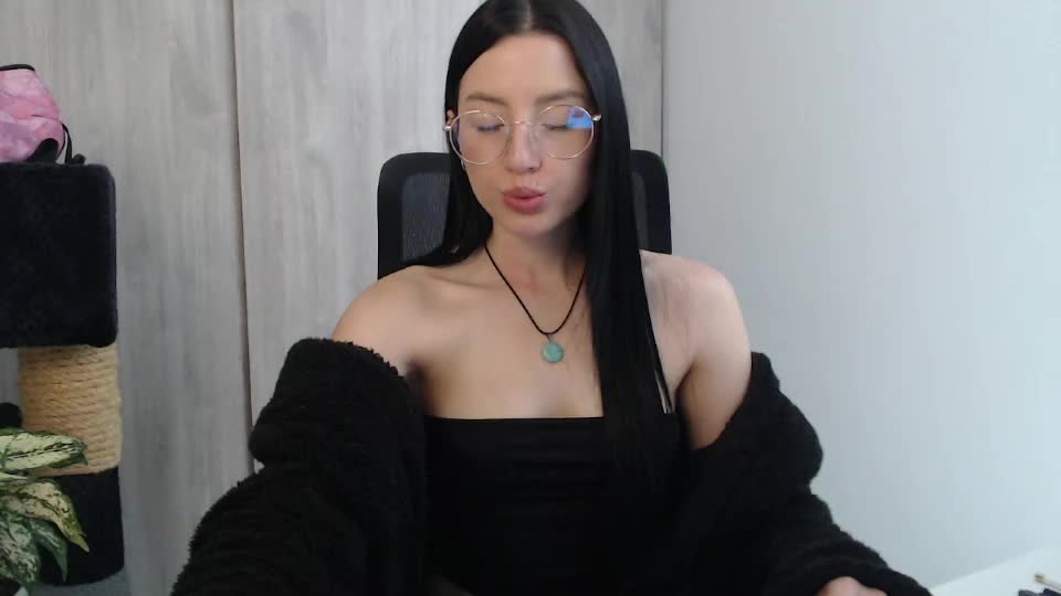 divineisis Adult Chat September 4, 2026