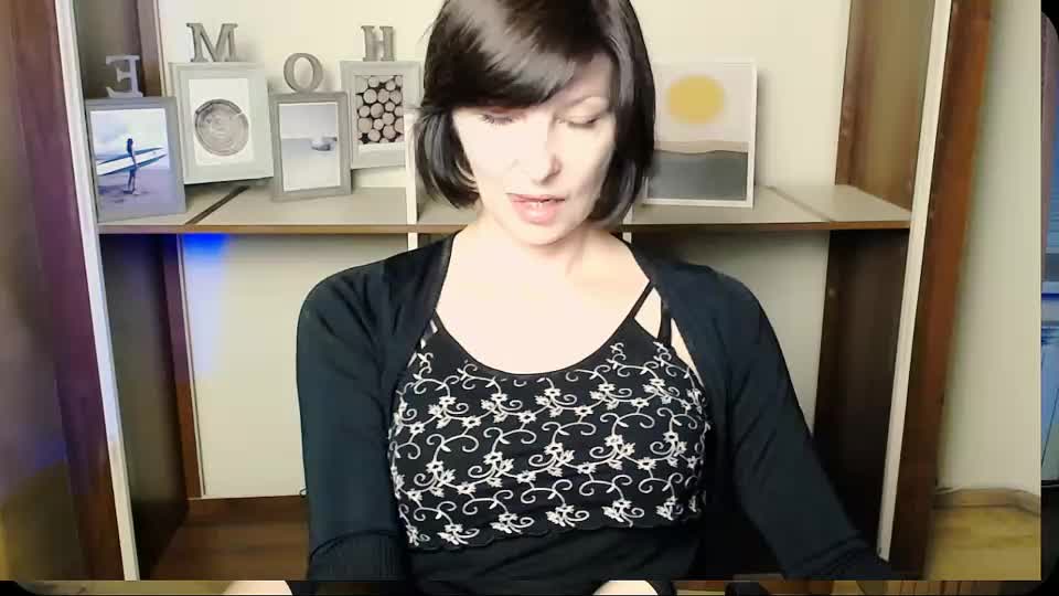 angelinalov_ Adult Chat September 4, 2026