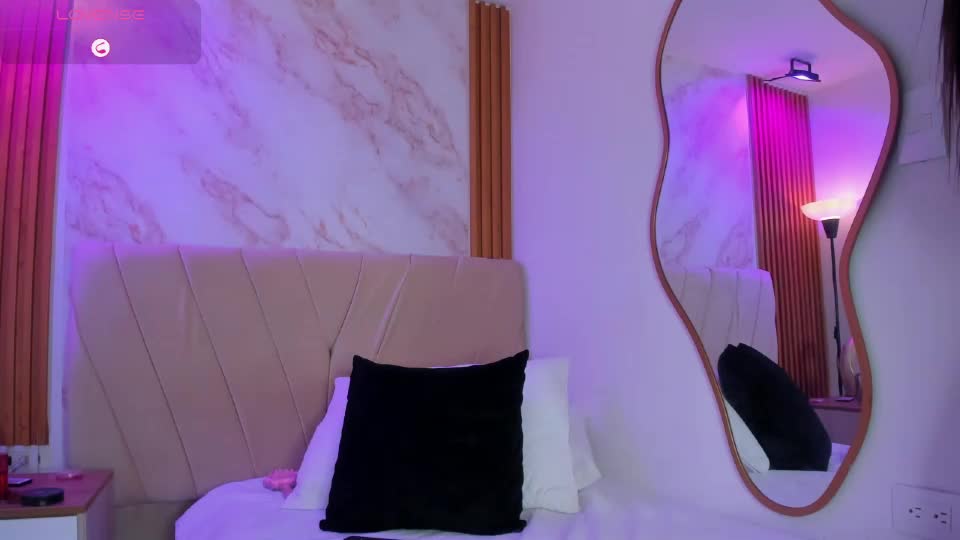 j_belle_ Adult Chat September 4, 2026