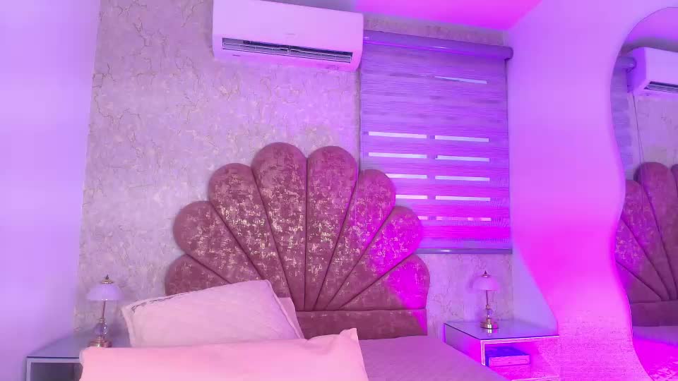 valerie_arias Adult Chat September 4, 2026