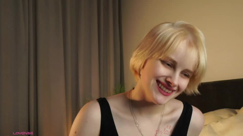 jonnienita Adult Chat September 5, 2026