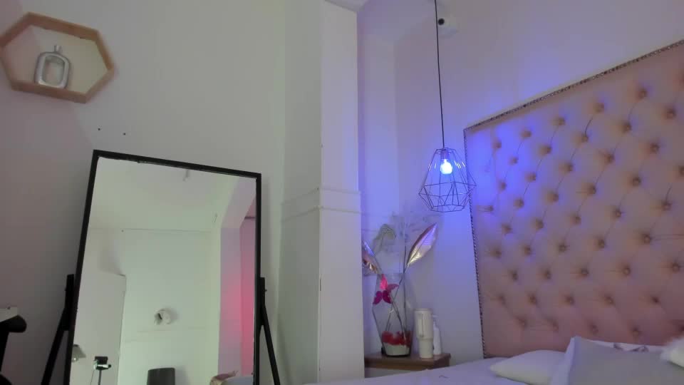 victoria_kitt Adult Chat September 5, 2026
