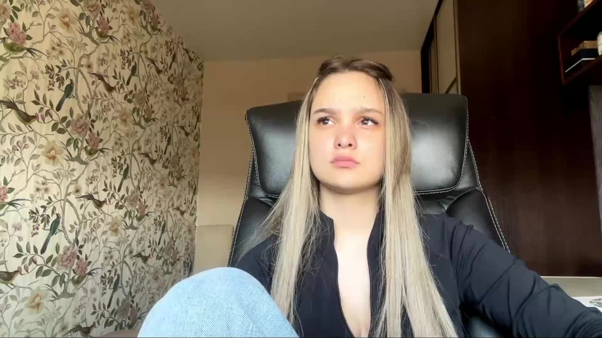 AnnaHoupt Adult Chat September 5, 2026