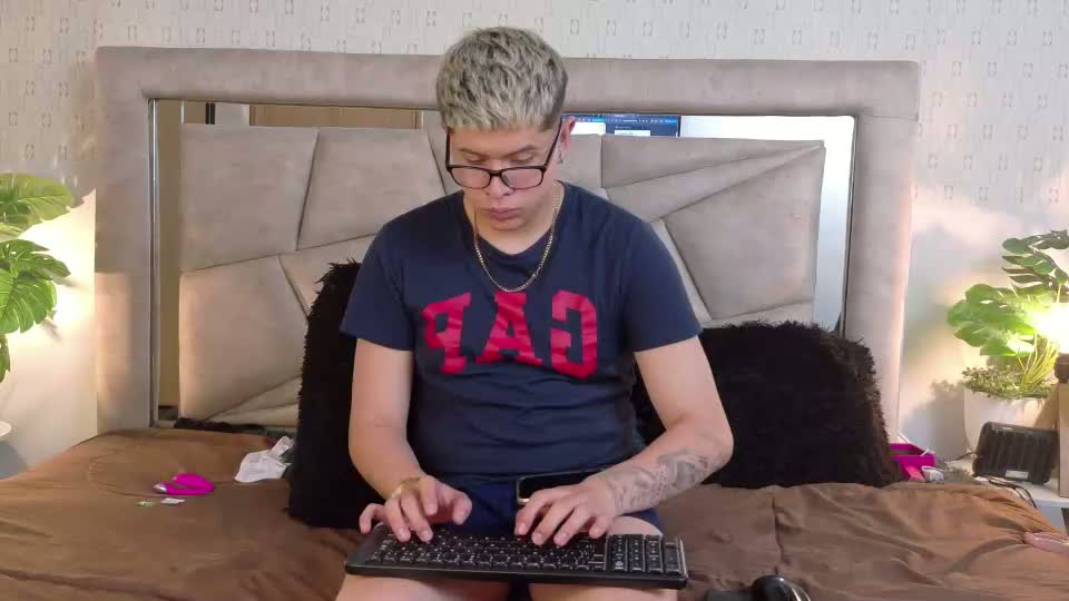 evie_demn Adult Chat September 5, 2026